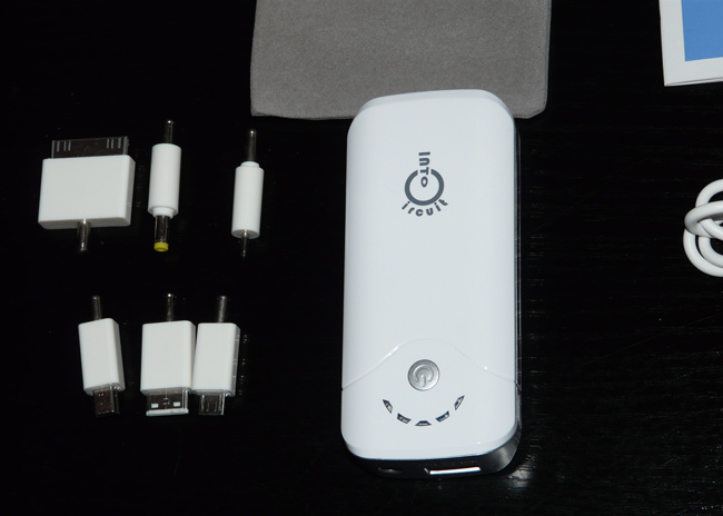 Intocircuit T5000 : La batterie et ses connecteurs de plus près