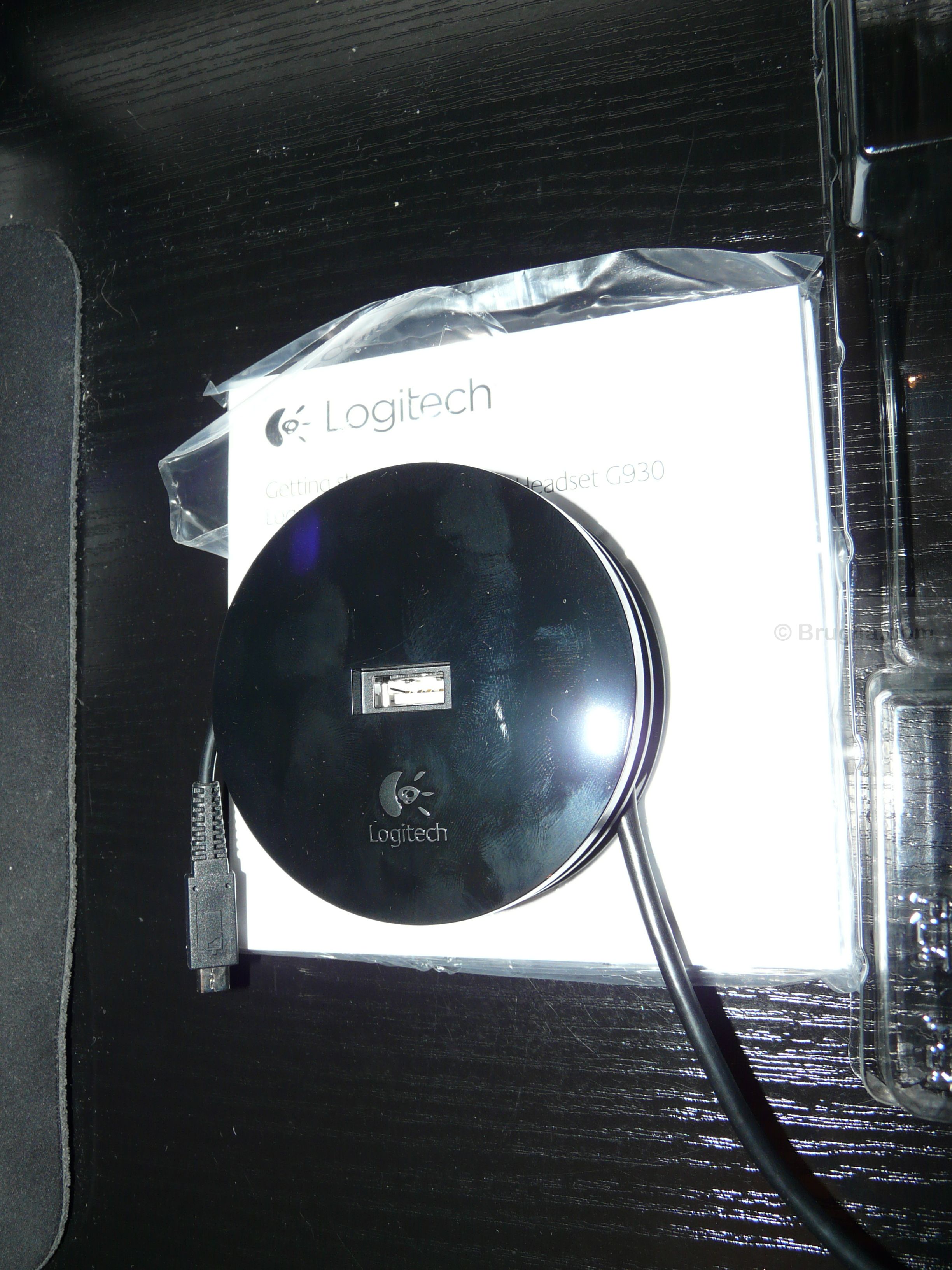 Le socle qui accueille le dongle USB sans fil