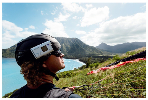 Caméra embarquée d'action Sony FDRX1000 VR sur un casque