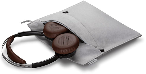 Casque Plantronics BackBeat dans son étui